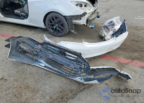 2016 Hyundai Genesis Coupe 3.8L z USA, uszkodzony, nr VIN KMHHT6KJ7GU137258